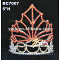 Tiara de strass